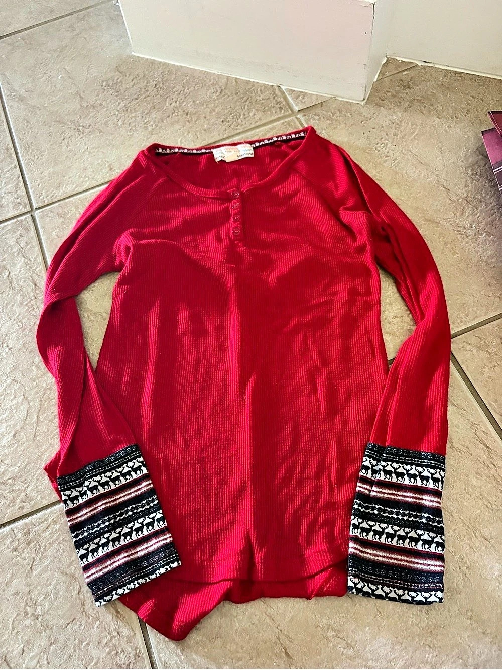 Pink rose Long Sleeve Henley Red Size small